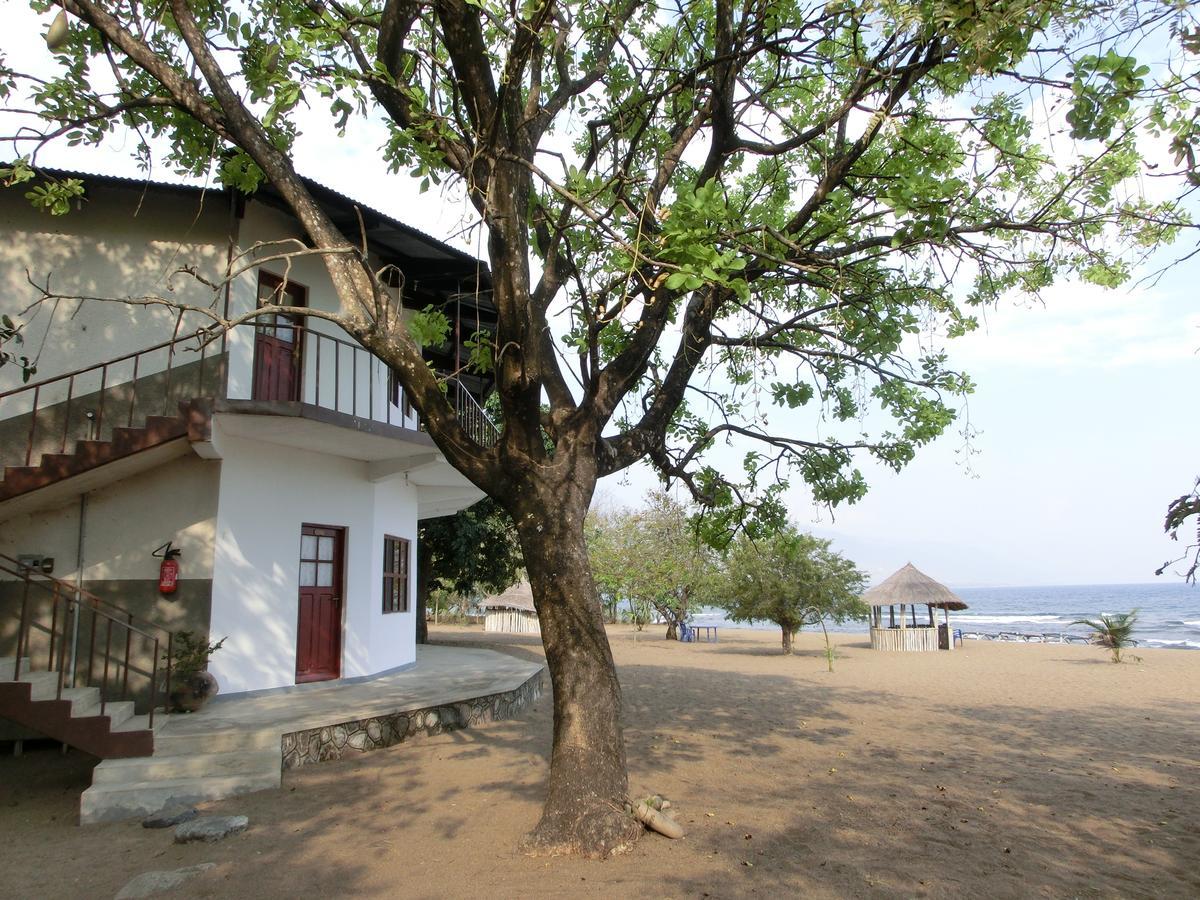 Matema Lake Shore Resort Exterior foto