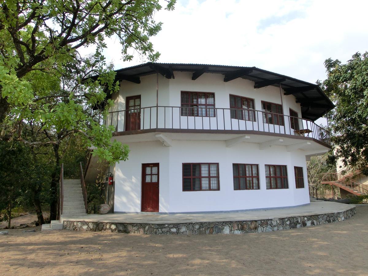 Matema Lake Shore Resort Exterior foto